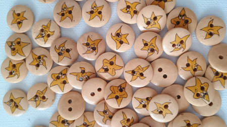 CREATIVITATE SI INDEMANARE - NASTURI lemn  stele - set 50 buc