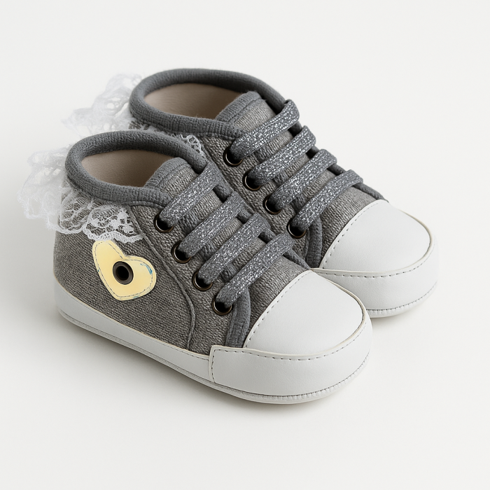 Papuci bebe , din catifea cu dantela [1]