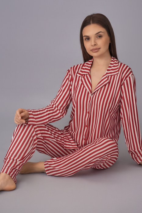 Pijama femei, cu Nasturi, Rosu cu dungi Negre [1]