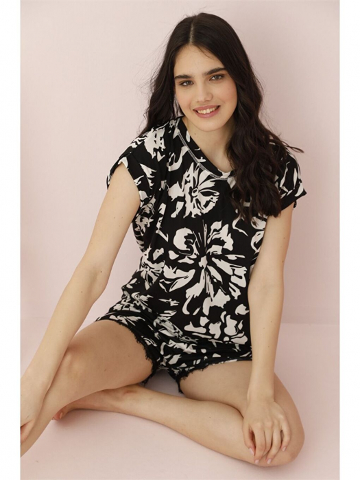 Pijama dama tricou și pantalon scurt negru cu alb [2]