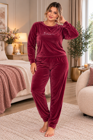 Femei - Pijama damă din catifea, mărimi mari, vișiniu, cu mâneci lungi și pantaloni lungi – Believe In