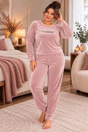 Femei - Pijama damă din catifea pufoasă, roz pudrat, cu mâneci lungi și pantaloni lungi mărimi mari – I Love Winter