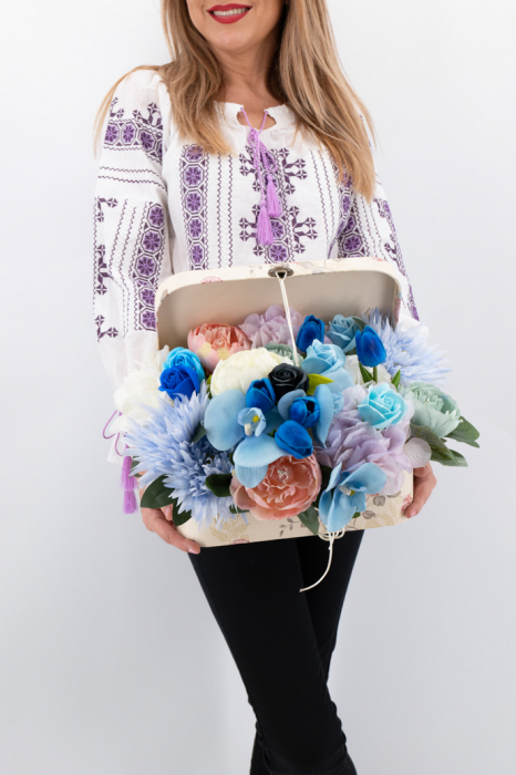 Aranjament floral - Valiza cu Flori - Mare 3 [2]