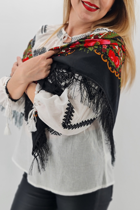 Batic Traditional cu Imprimeu Floral [7]