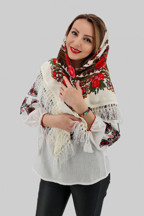 Batic Traditional cu Imprimeu Floral [4]