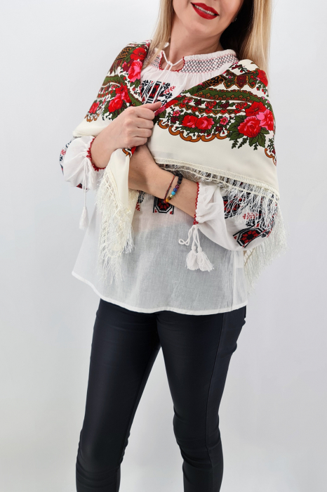 Batic Traditional cu Imprimeu Floral [5]