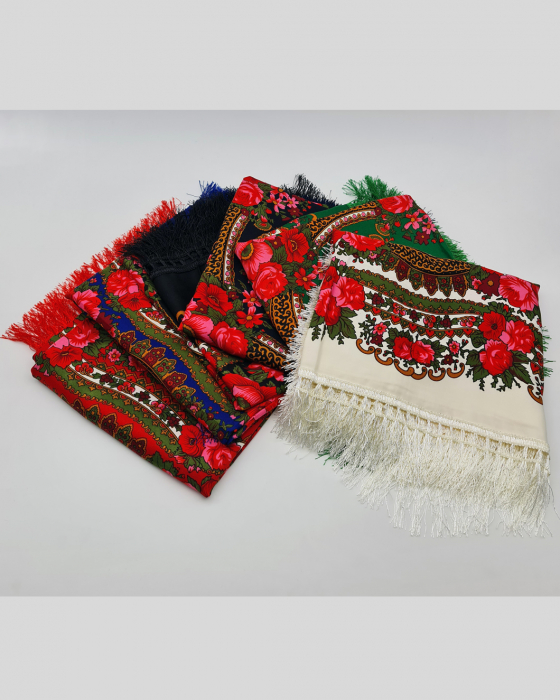 Batic Traditional cu Imprimeu Floral [3]