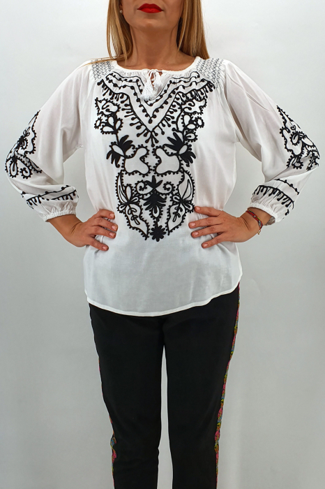 Bluza brodata Ane-Mari 2 [5]