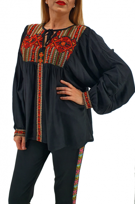 Bluza brodata Irina [3]