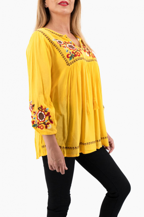 Bluza tip ie neagra cu broderie florala - Lavinia 4 [2]