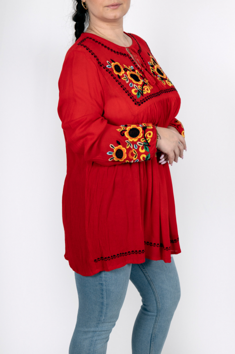 Bluza tip ie neagra cu broderie florala - Lavinia 5 [3]