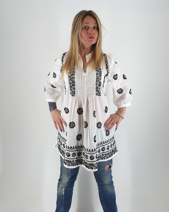 Camasa brodata Ana Maria [2]