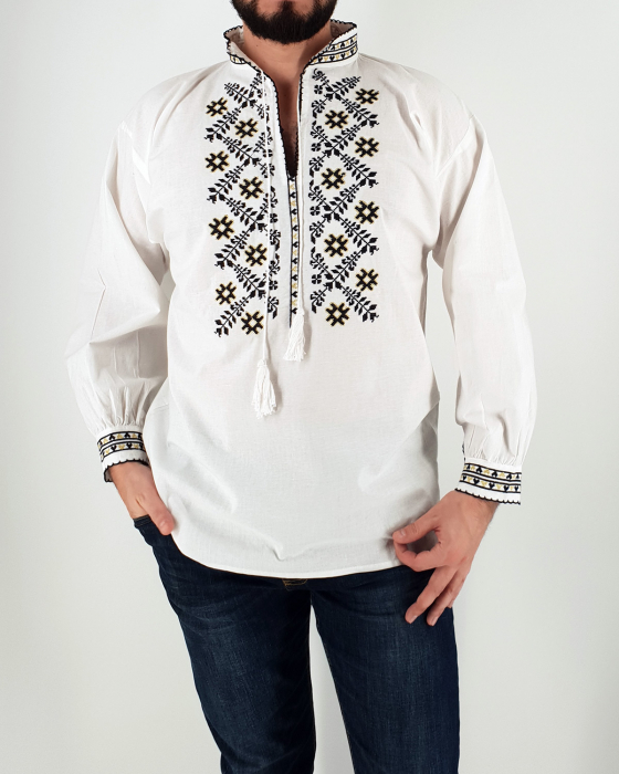 Ie traditionala Cosmin [2]