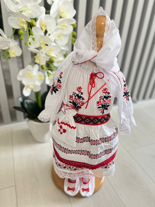 Compleu traditional Agripina [2]