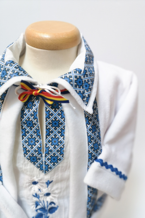 Compleu traditional baietel Bogdan 4 [5]