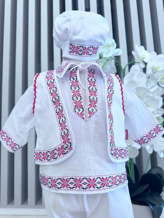 Compleu traditional baietel Bogdan 7 [2]