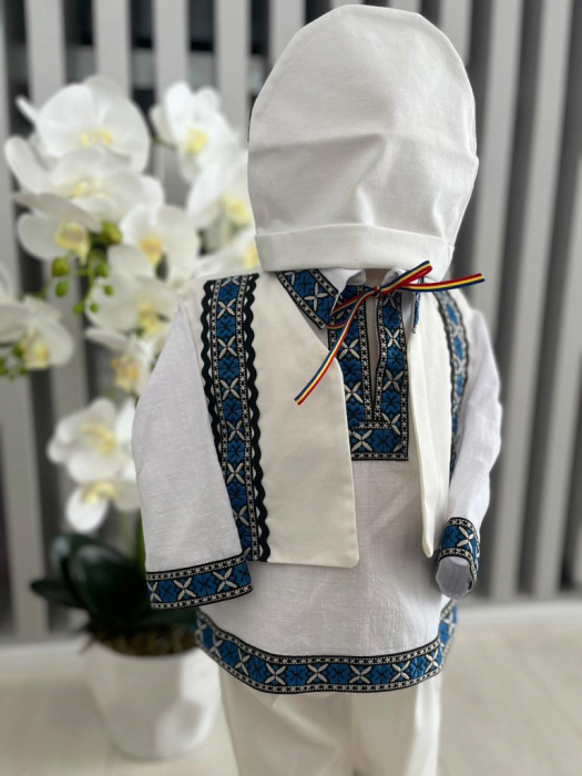 Compleu traditional baietel Darius 6 [3]