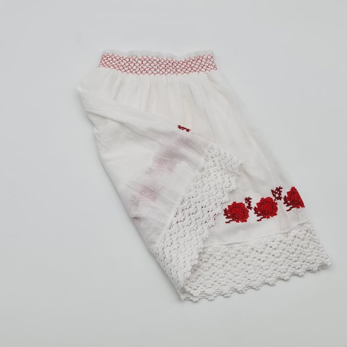 Fusta traditionala fetite [2]