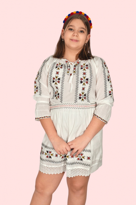 Compleu traditional fetite Raluca [2]