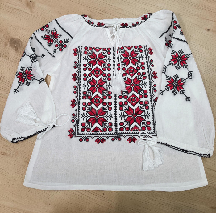 Compleu traditional fetite Iustina [2]
