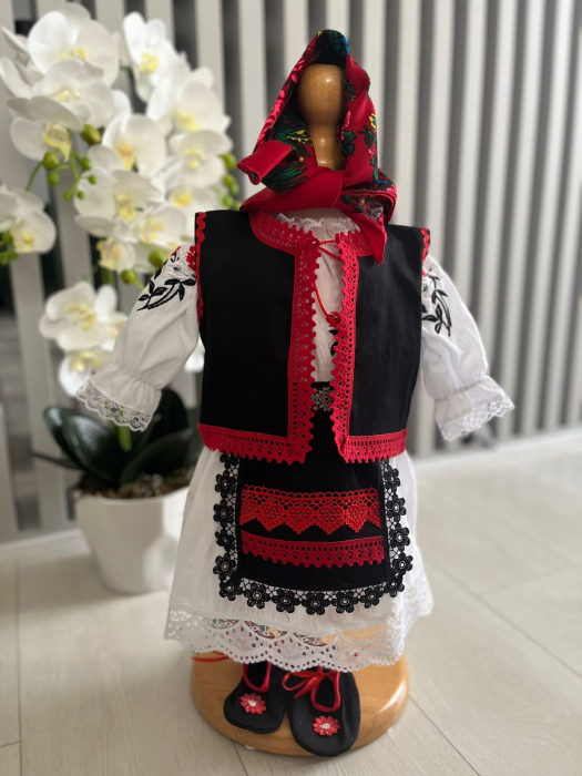 Compleu traditional Ioana 13 [2]