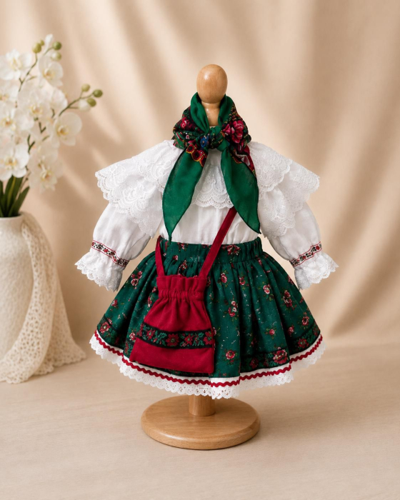 Compleu traditional Ioana 17 [2]