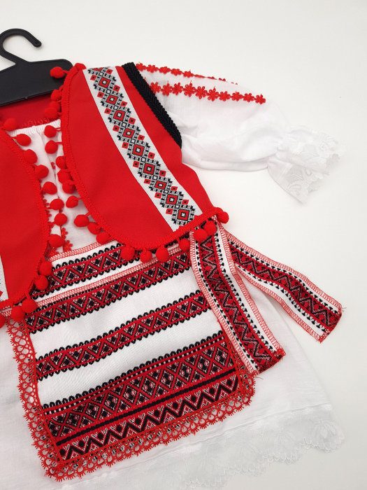 Compleu traditional Ioana 6 [2]