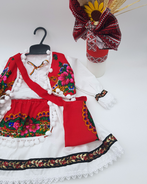 Compleu traditional Ioana 5 [3]