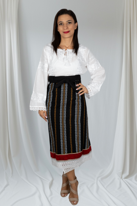 Costum Catrinta si Brau Mioara 3 [2]