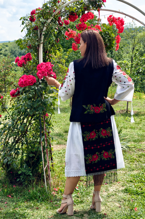 Costum Rochie/ Vesta//Brau si 2 Fote Minodora [2]