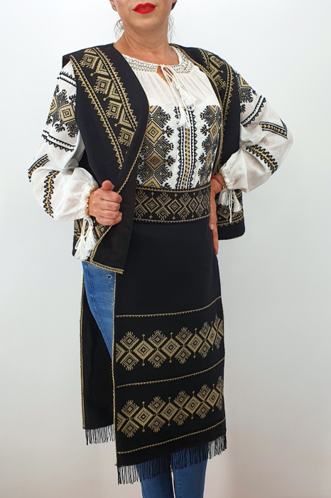 SET Traditional - Vesta, brau si 2 Fote brodate cu model traditional Alina [2]