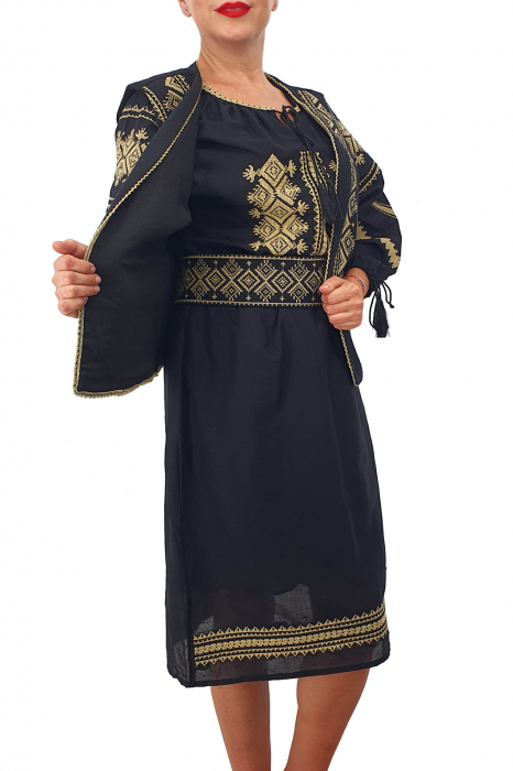 Costum Traditional - Vesta / Rochie / Brau cu model traditional [2]