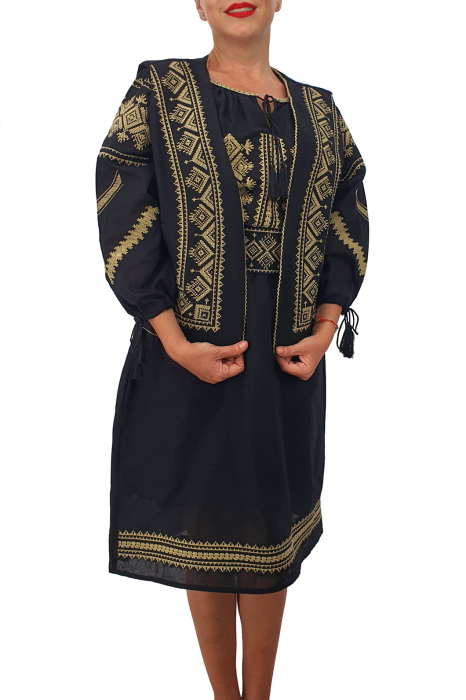 Costum Traditional - Vesta / Rochie / Brau cu model traditional [3]