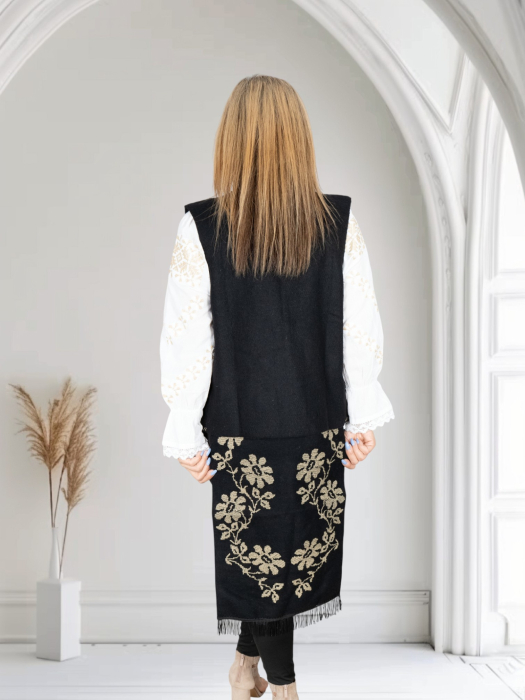 Costum Traditional Vesta si Fote Alina 4 [2]