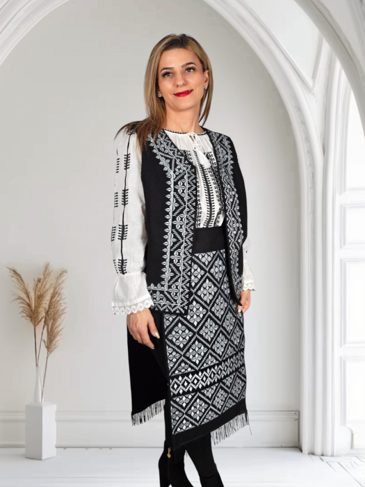 Costum Traditional Vesta si Fote Alina 7 [2]