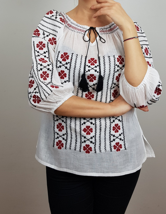 Ie Traditionala Adriana 4 [2]