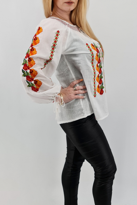 Ie Traditionala Cosmina [2]