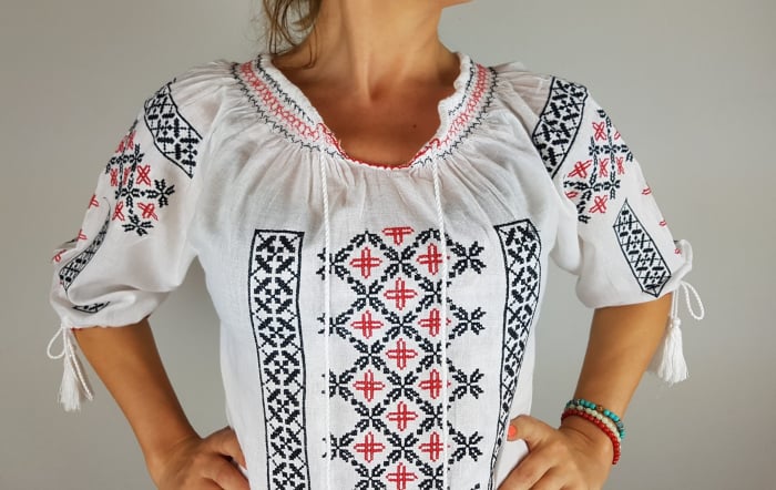 Ie Traditionala Renata [3]