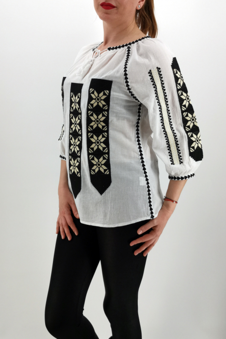 Ie Traditionala Anuca [3]