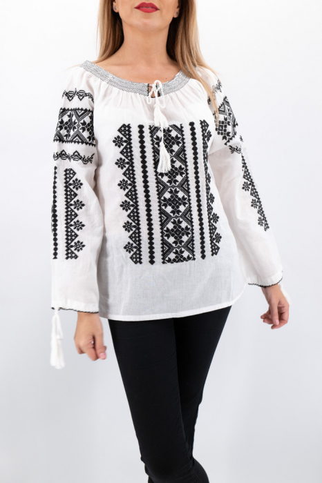 Ie Traditionala Angelina 3 [2]