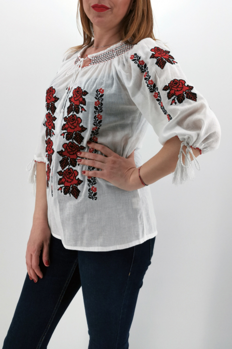 Ie Traditionala Elodia [3]