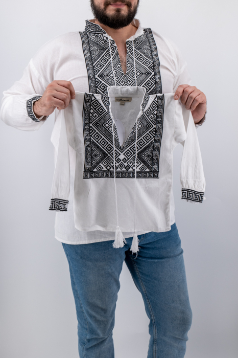 Ie traditionala baieti Toni [2]