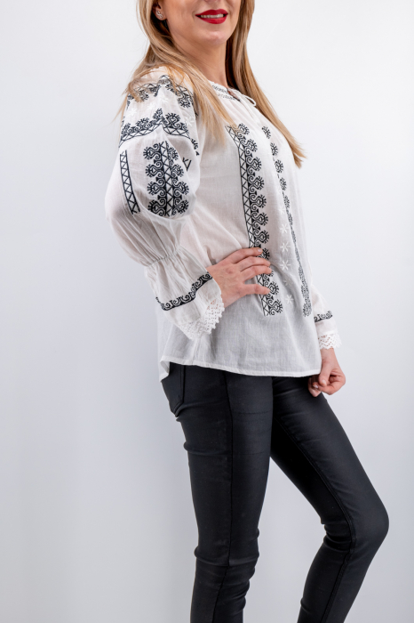 Ie Traditionala Camelia 18 [3]