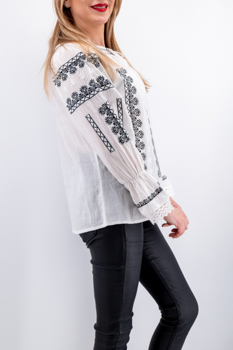 Ie Traditionala Camelia 18 [4]