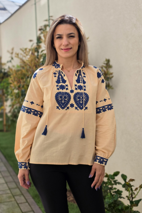 Ie Traditionala Casandra [6]