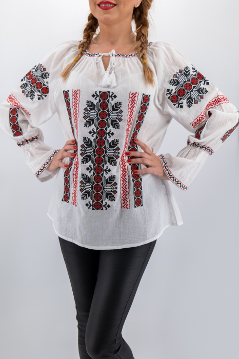 Ie Traditionala Catalina 14 [4]