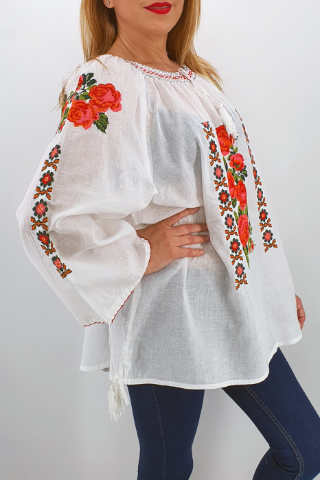 Ie Traditionala Costiana [3]