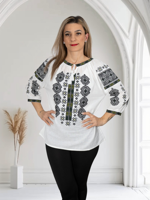 Ie Traditionala Cecilia 12 [2]