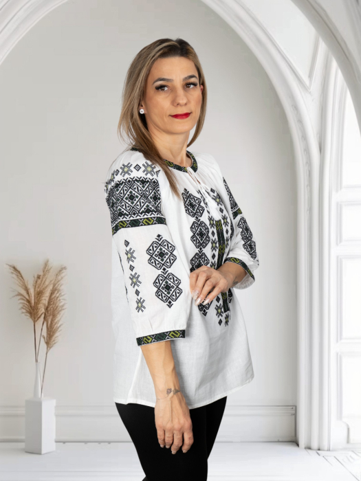 Ie Traditionala Cecilia 12 [4]