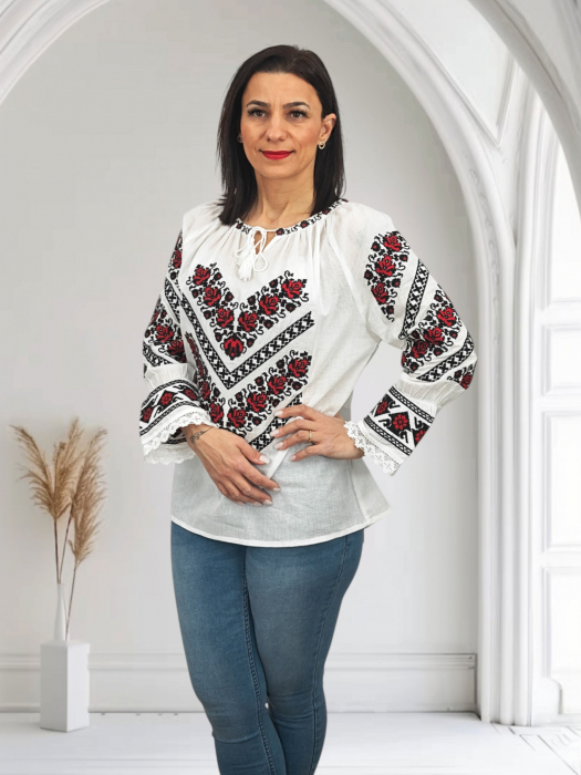 Ie Traditionala Cecilia 3 [3]